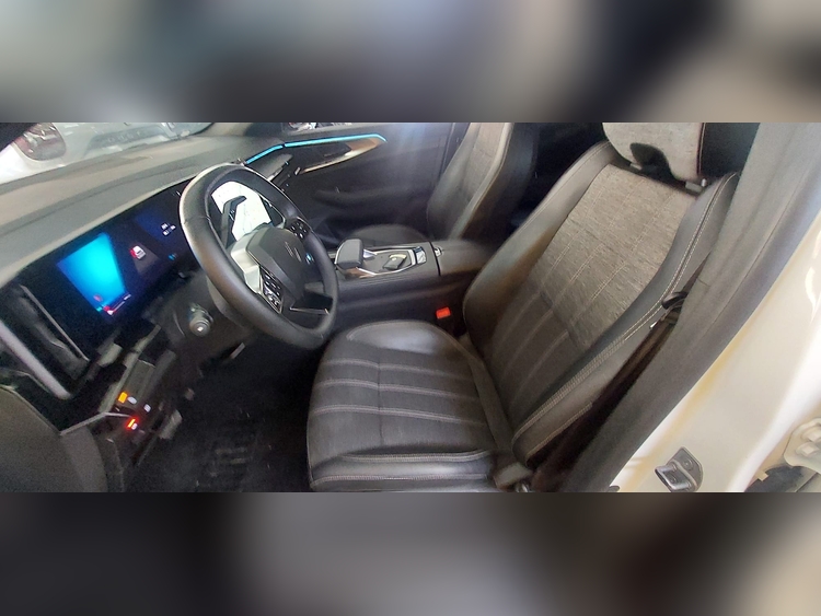 Renault Austral 200CV HYBR foto 11